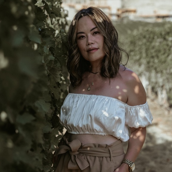 Hello. Get to Know Me! - Picture 1 of 3